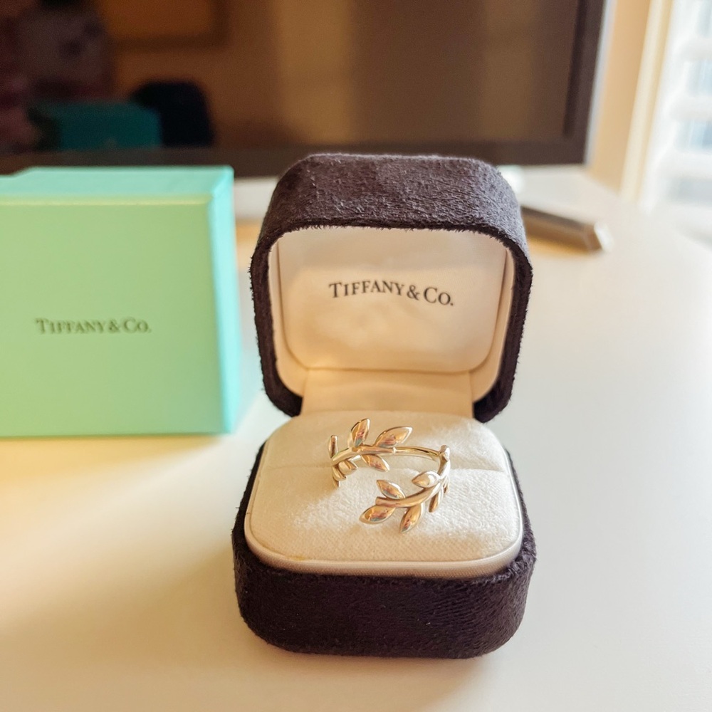 Tiffany & Co. silver leaf ring